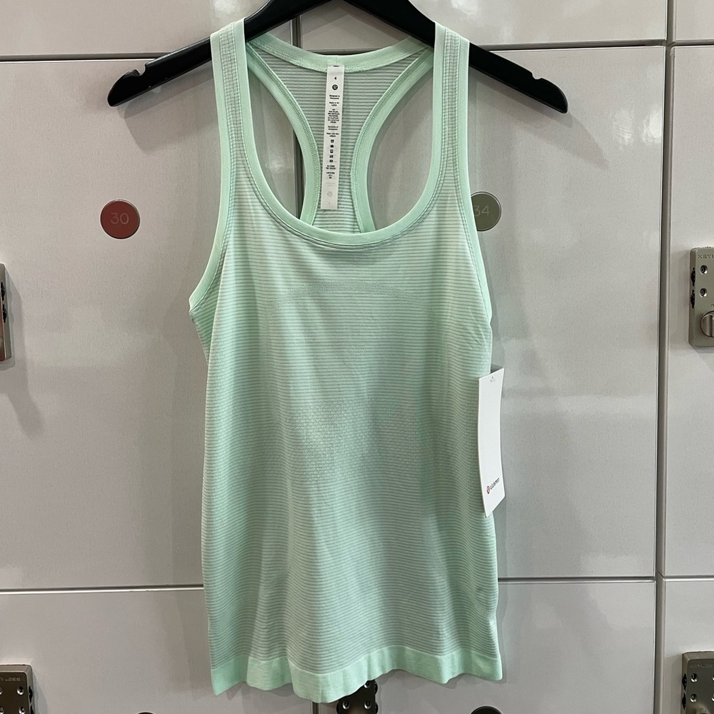 Lululemon tank top